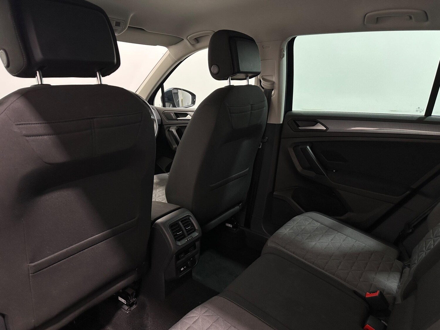 Used Volkswagen Tiguan 2021 for sale - 78157119: Photo 40