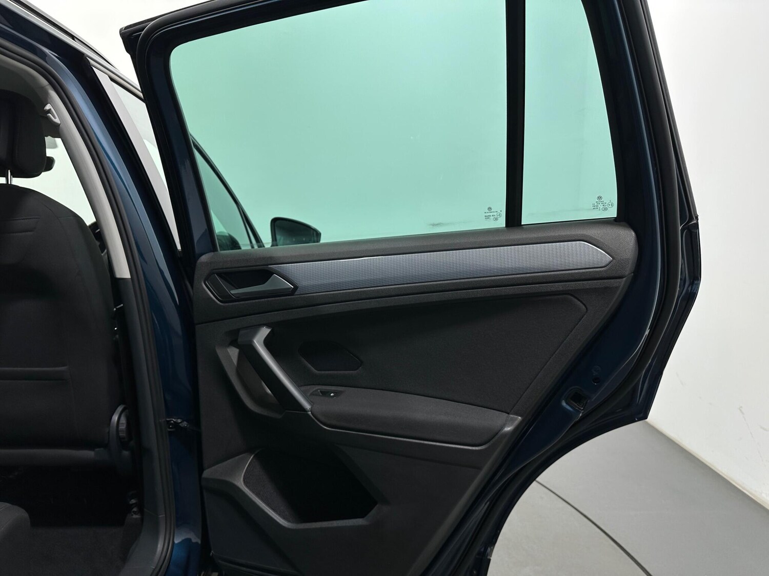 Used Volkswagen Tiguan 2021 for sale - 78157119: Photo 45