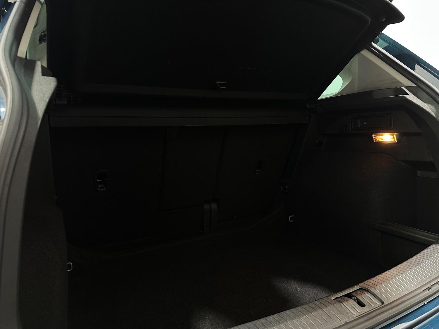 Used Volkswagen Tiguan 2021 for sale - 78157119: Photo 49