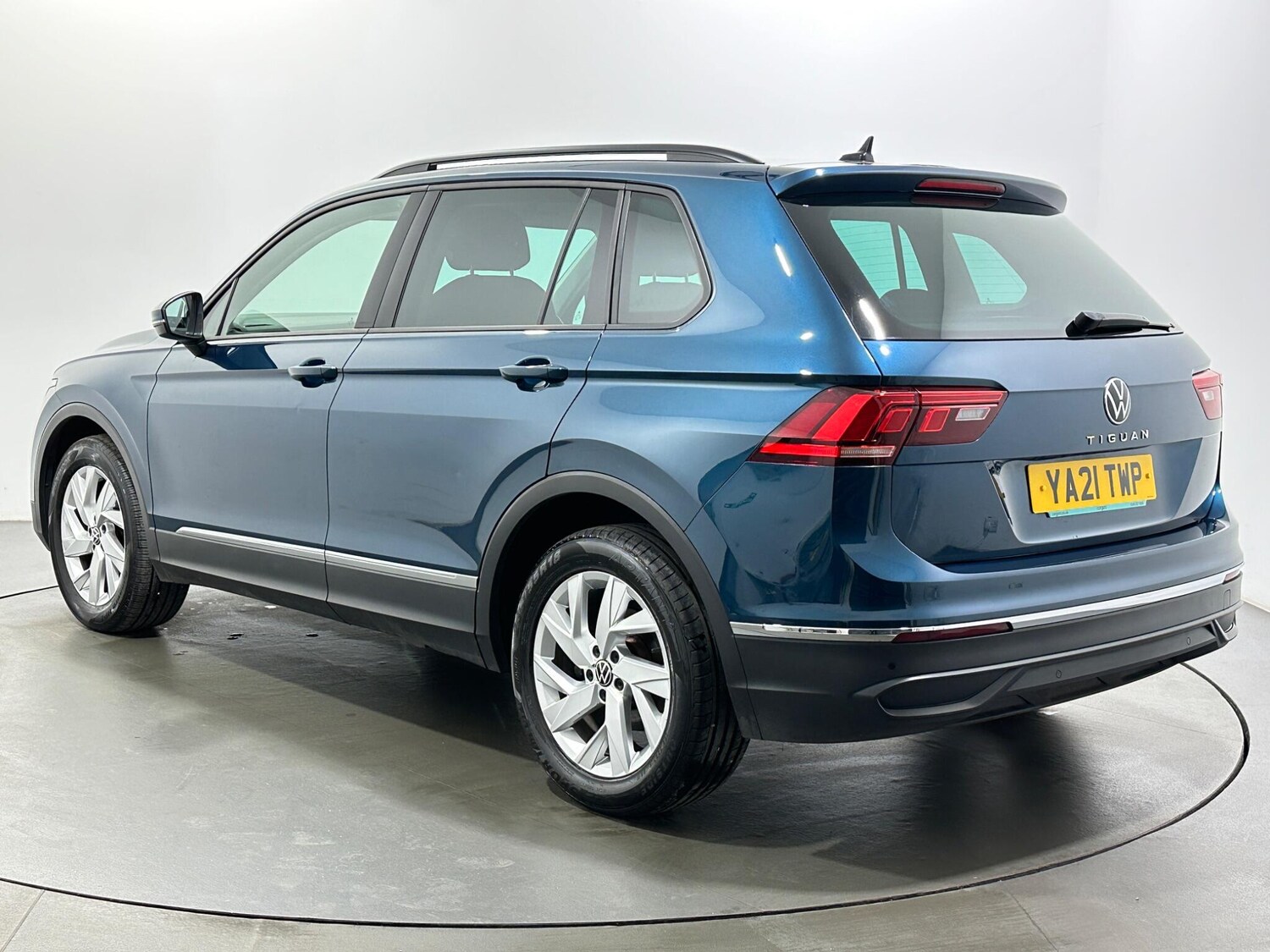 Used Volkswagen Tiguan 2021 for sale - 78157119: Photo 6