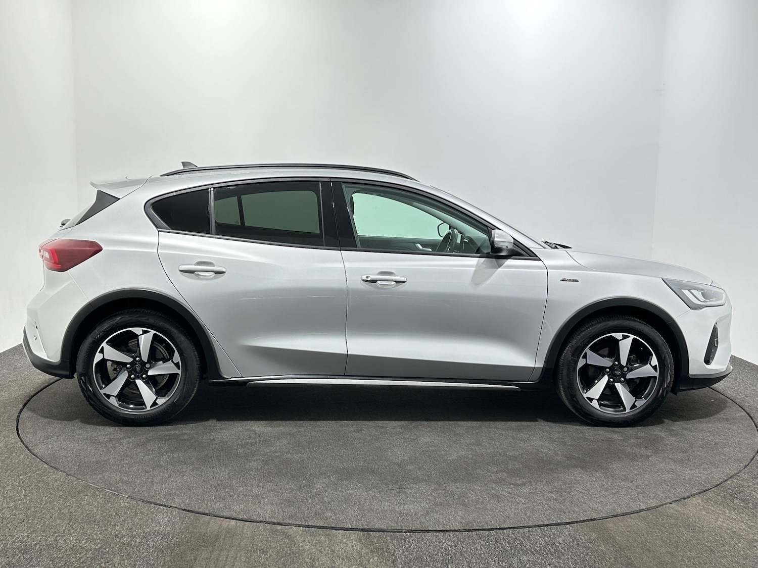 Used Ford Focus 2024 for sale - 76878520: Photo 9