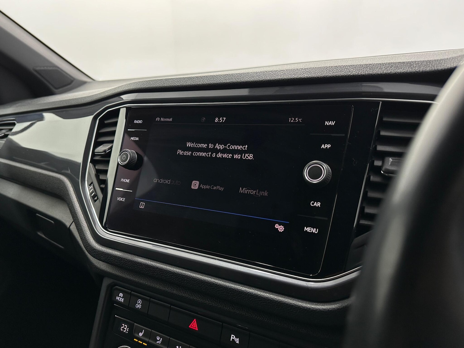 Used Volkswagen T-Roc for sale - 78085740: Photo 23