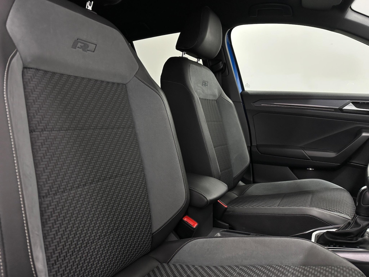 Used Volkswagen T-Roc for sale - 78085740: Photo 31