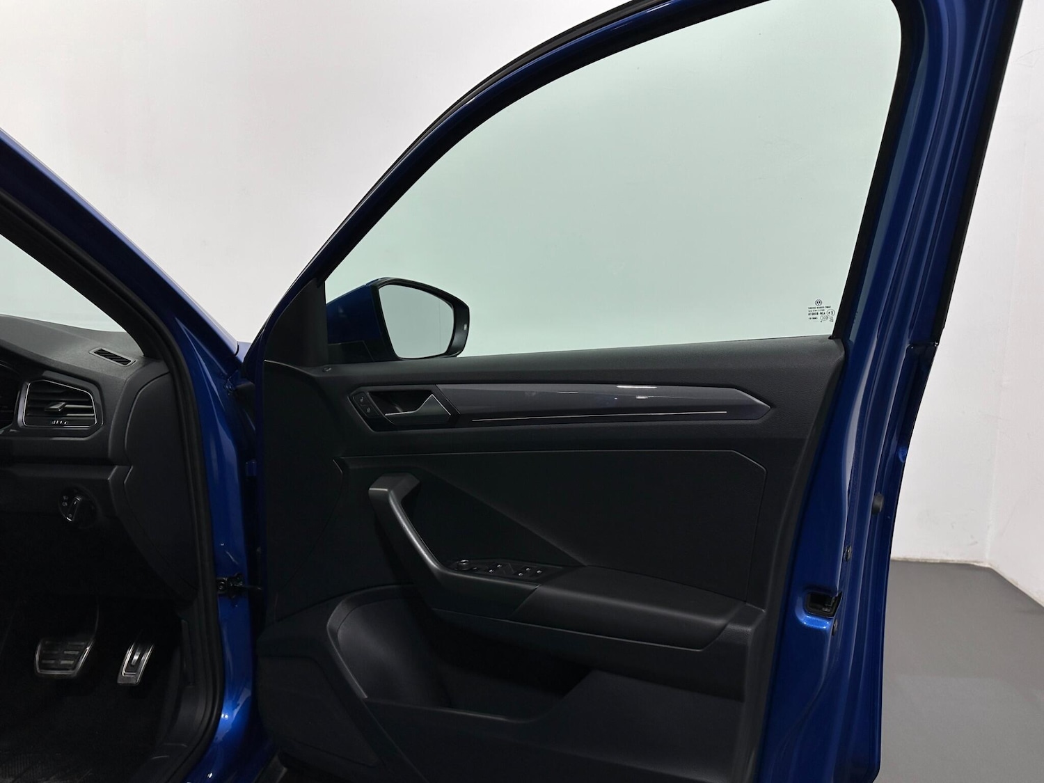 Used Volkswagen T-Roc for sale - 78085740: Photo 33