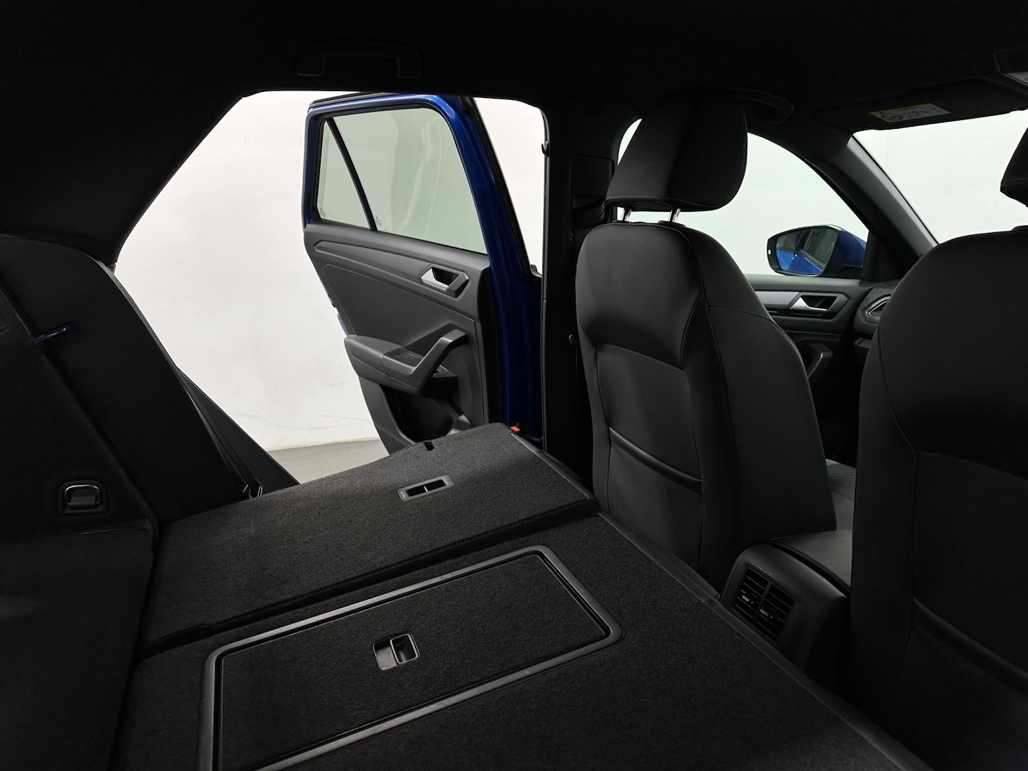 Used Volkswagen T-Roc for sale - 78085740: Photo 46