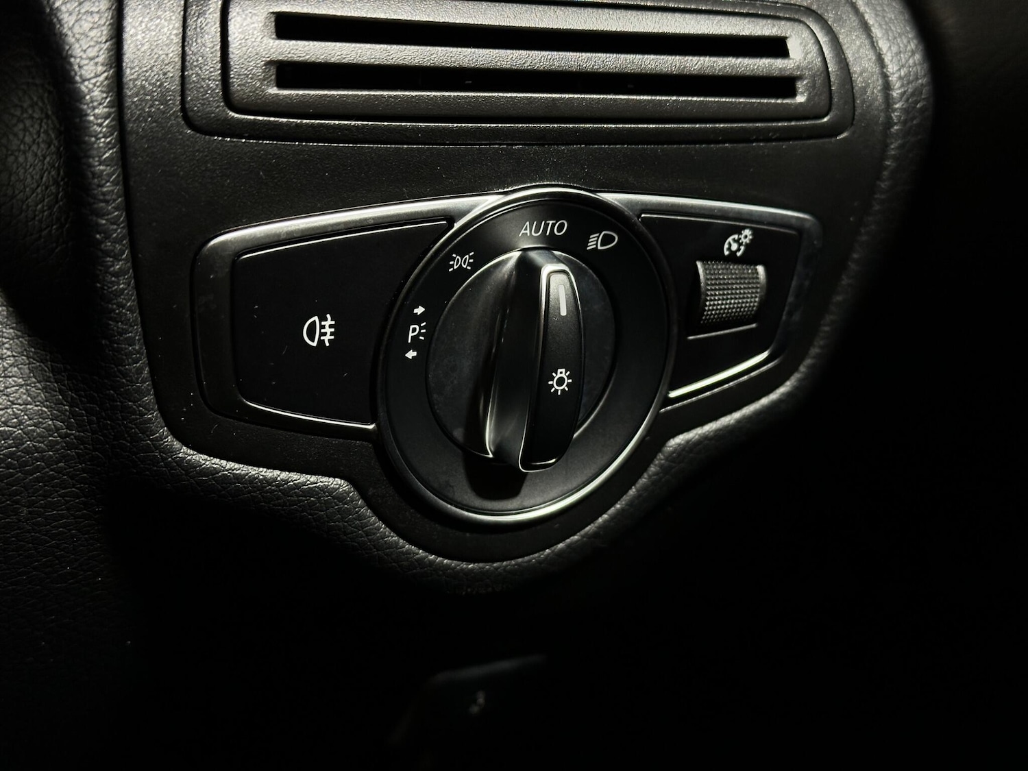 Used Mercedes-Benz GLC for sale - 77754208: Photo 18