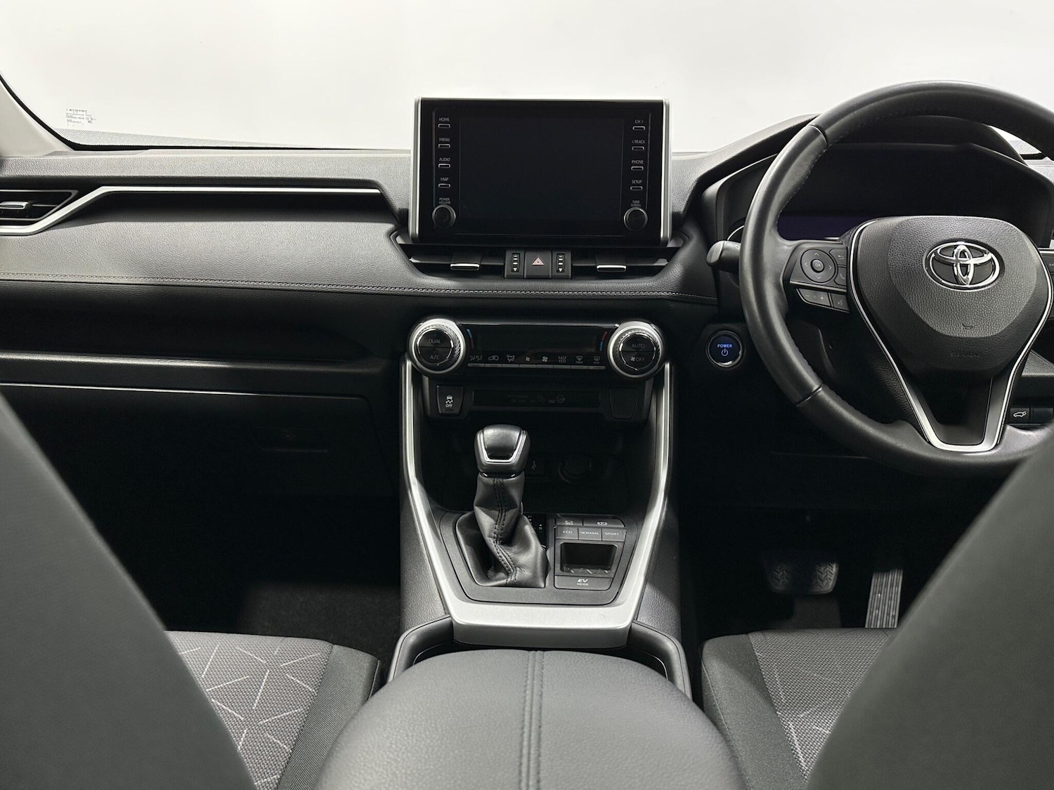 Used Toyota RAV4 2020 for sale - 76878817: Photo 18