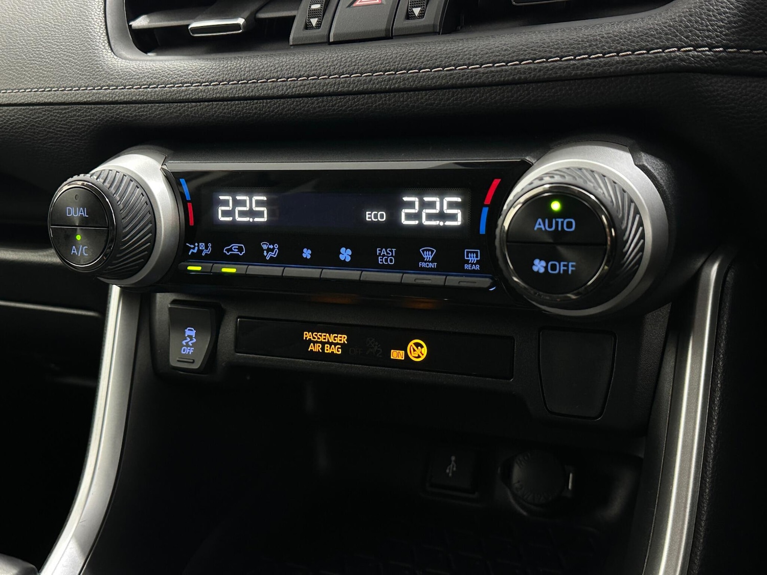 Used Toyota RAV4 2020 for sale - 76878817: Photo 20