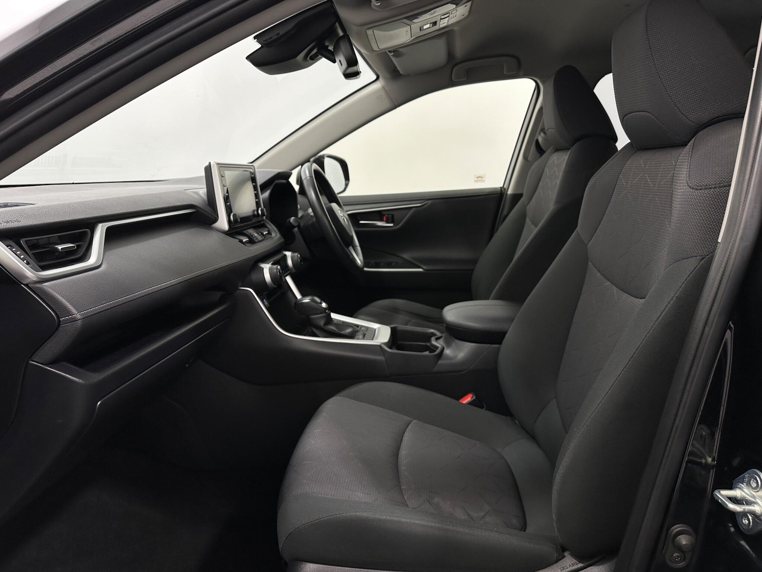 Used Toyota RAV4 2020 for sale - 76878817: Photo 32