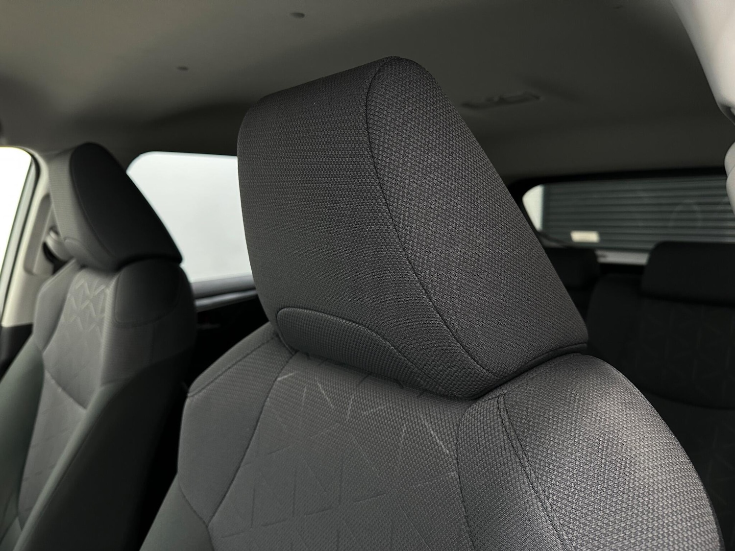 Used Toyota RAV4 2020 for sale - 76878817: Photo 34