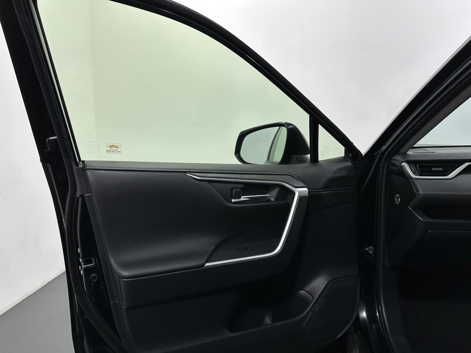 Used Toyota RAV4 2020 for sale - 76878817: Photo 35