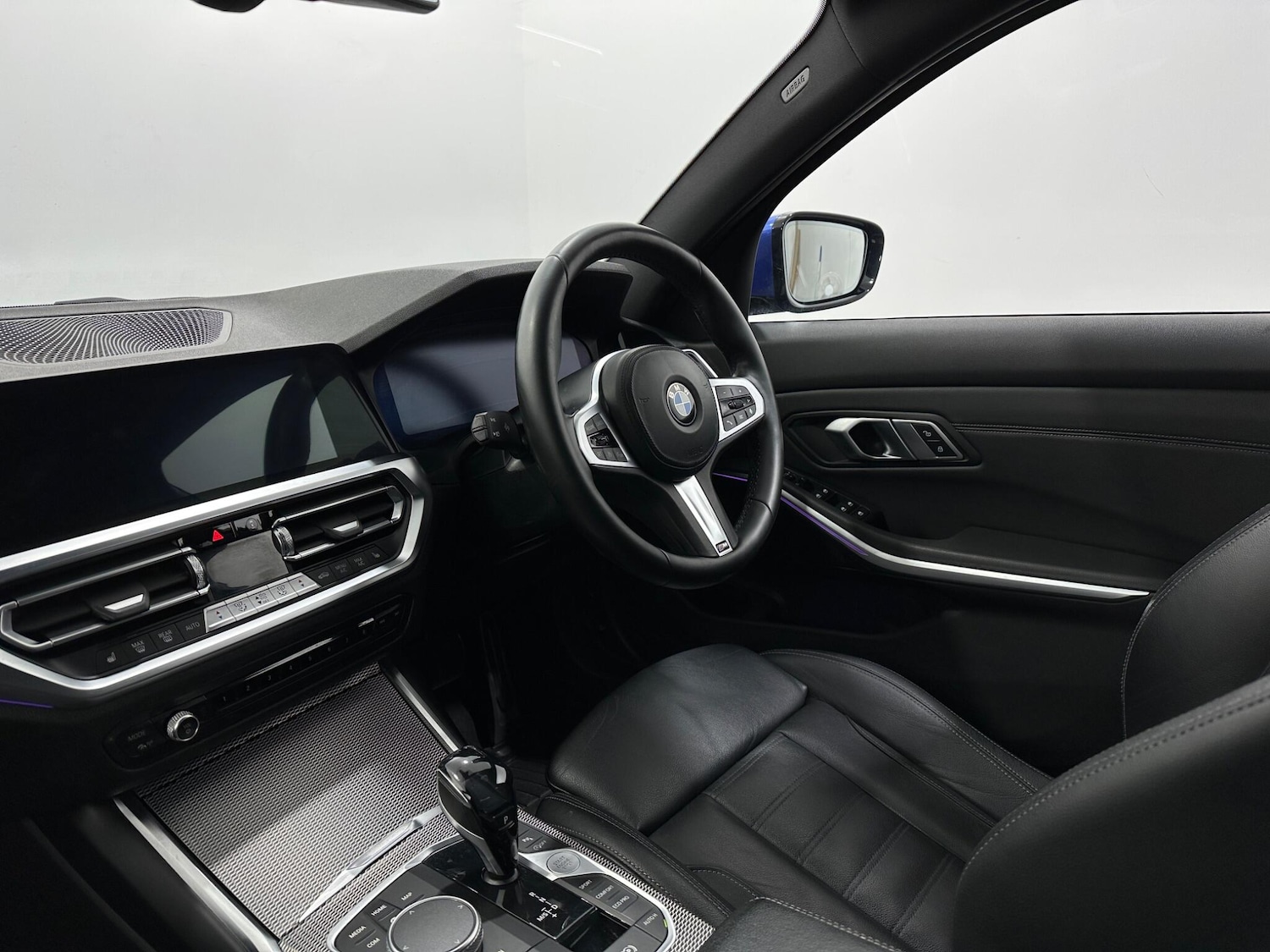 Used BMW 3 Series 2020 for sale - 77109789: Photo 30