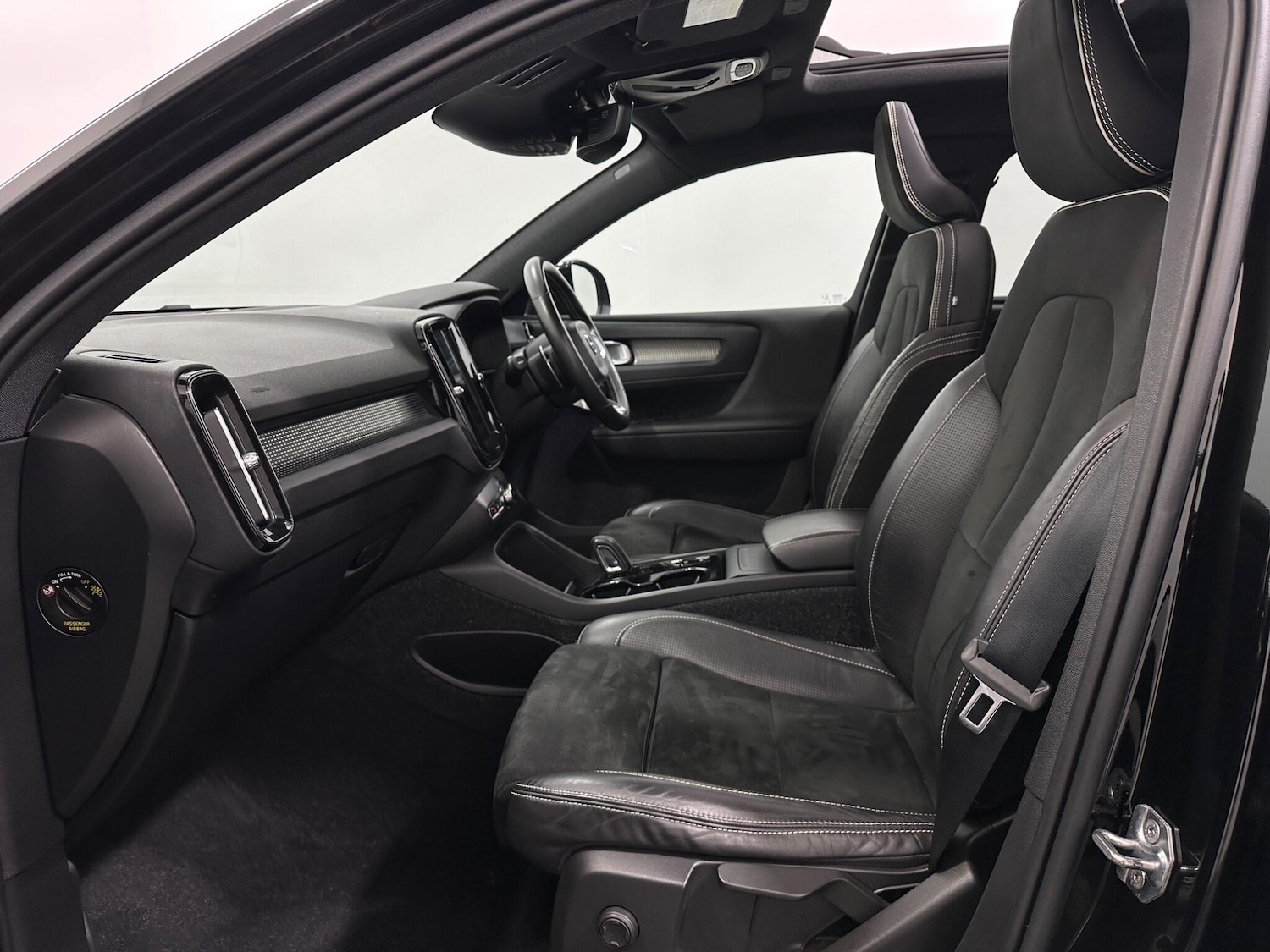 Used Volvo XC40 2019 for sale - 78007376: Photo 36