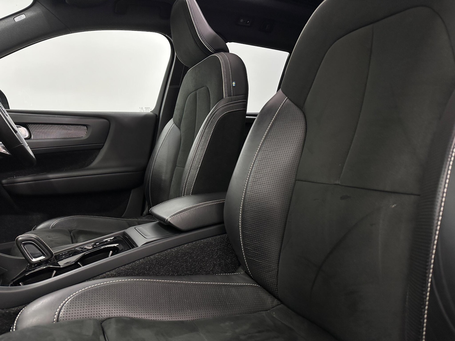 Used Volvo XC40 2019 for sale - 78007376: Photo 37