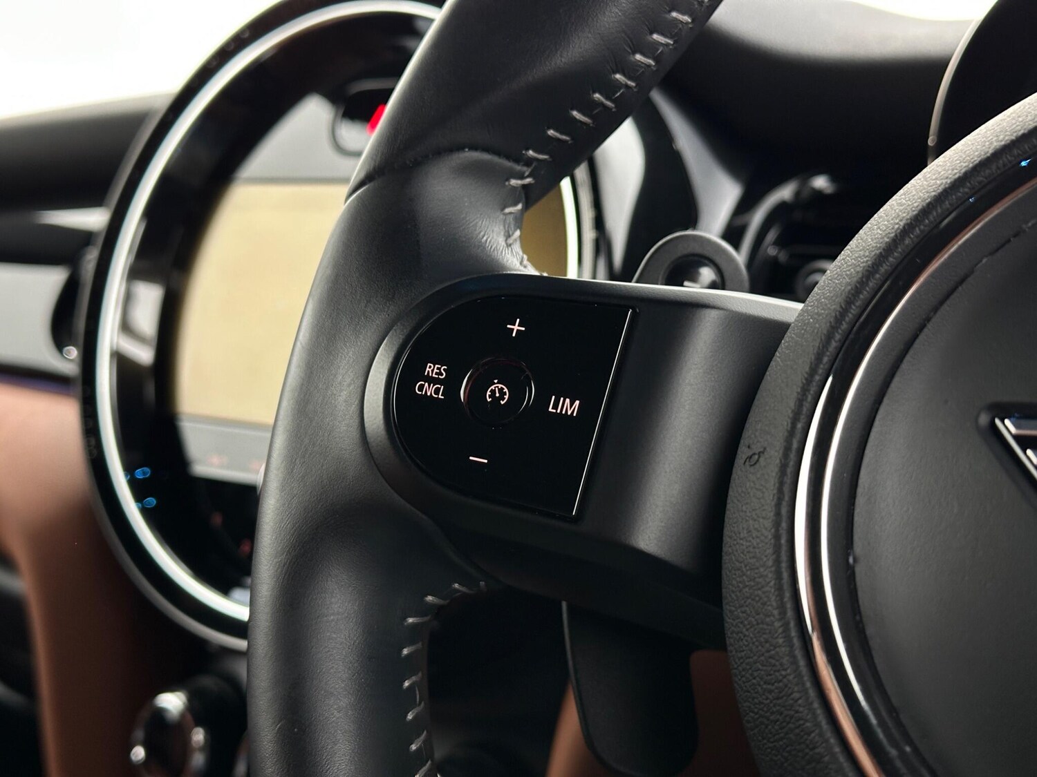 Used MINI Hatch 2022 for sale - 77939518: Photo 16