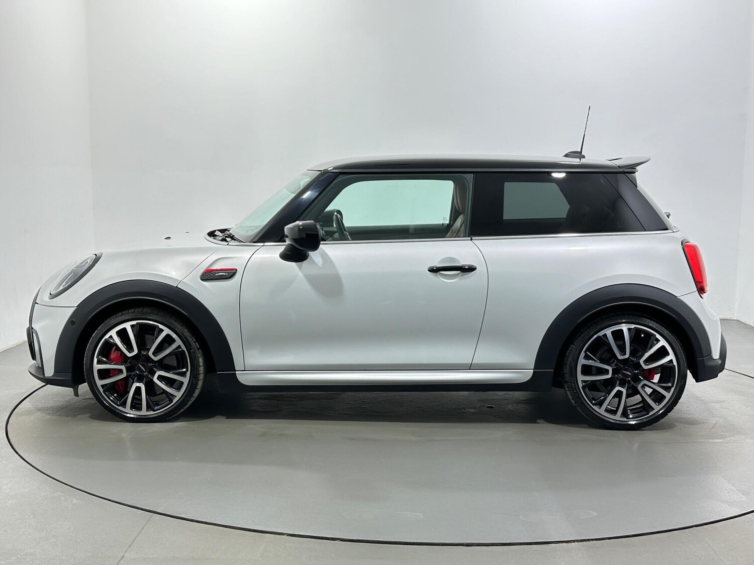 Used MINI Hatch 2022 for sale - 77939518: Photo 6