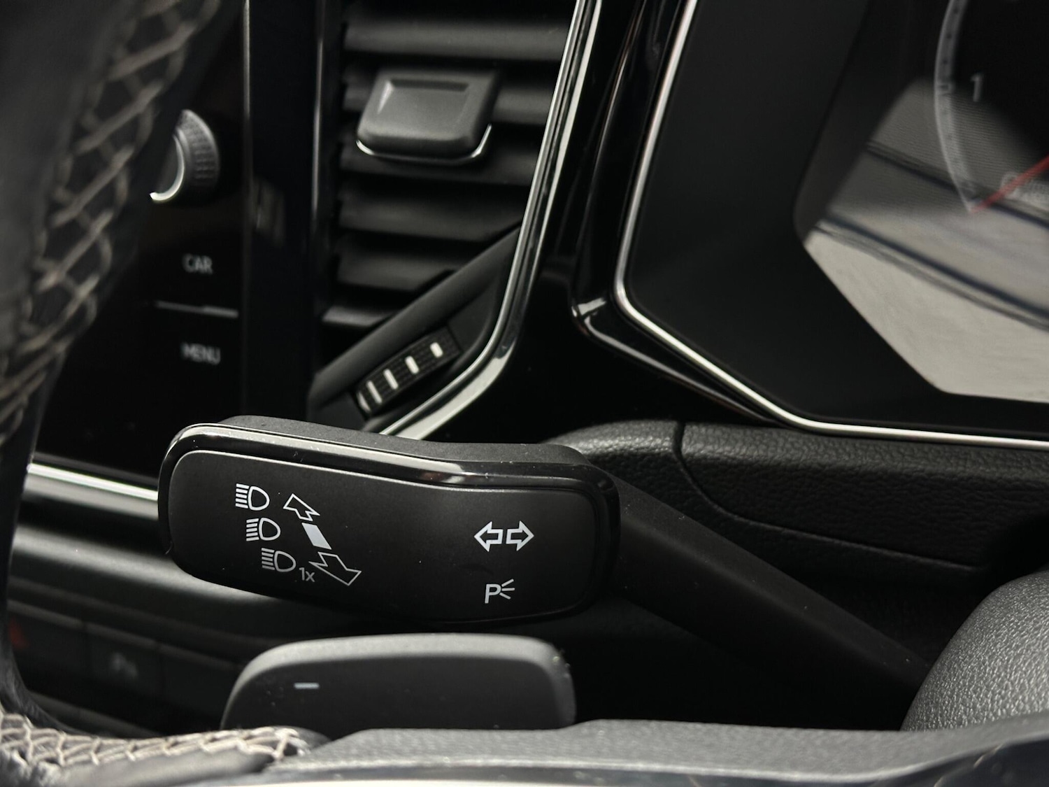 Used Volkswagen T-Roc 2020 for sale - 76878936: Photo 13