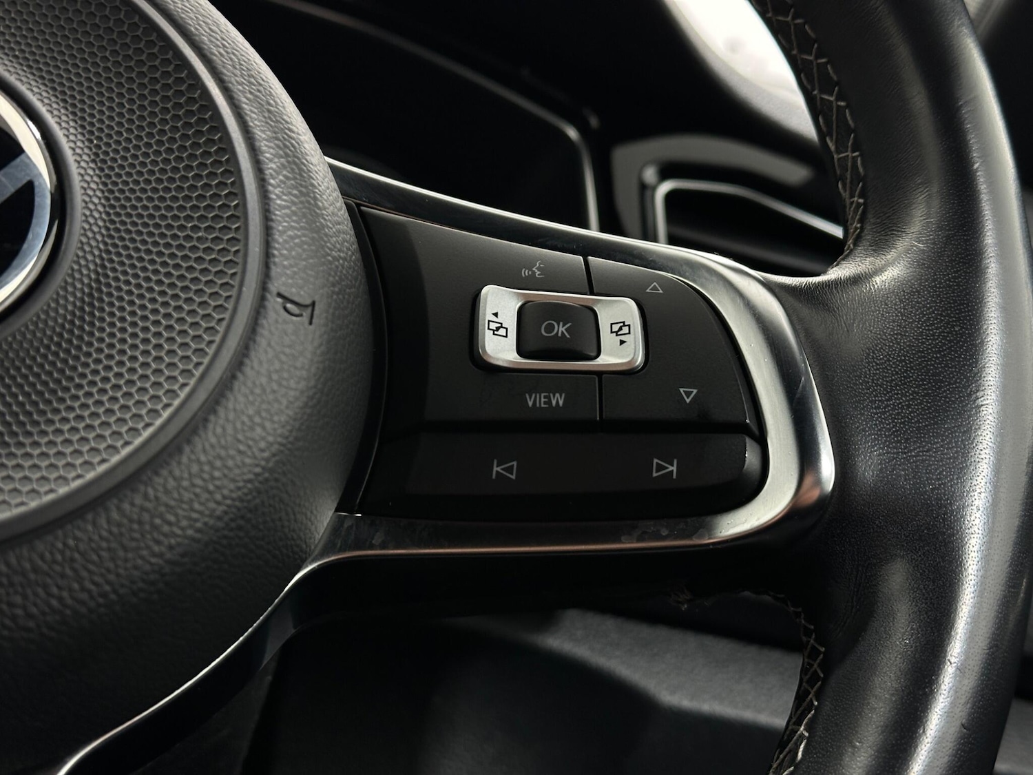 Used Volkswagen T-Roc 2020 for sale - 76878936: Photo 15