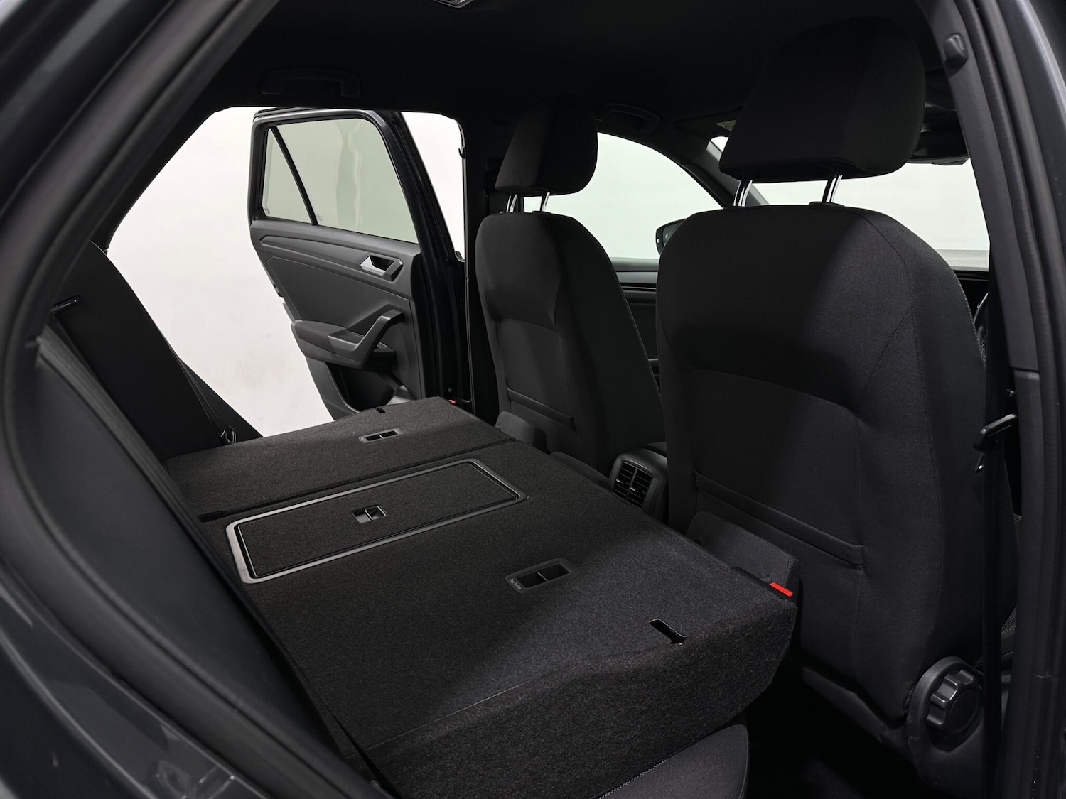 Used Volkswagen T-Roc 2020 for sale - 76878936: Photo 43