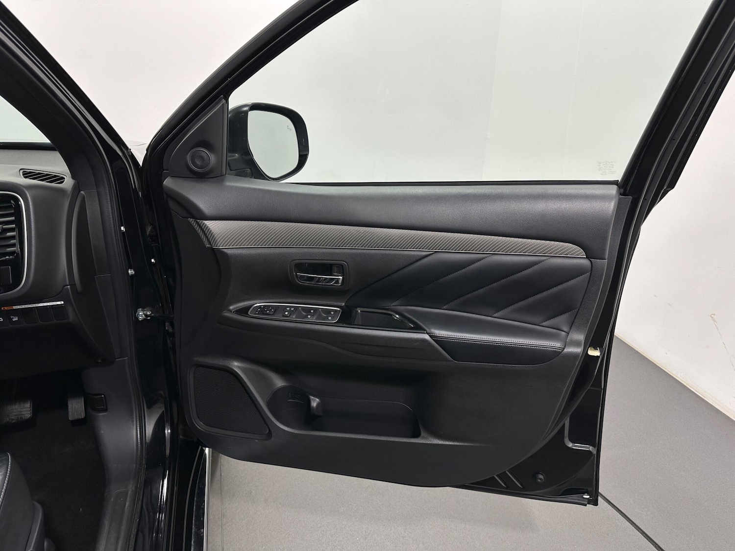 Used Mitsubishi Outlander 2019 for sale - 77320864: Photo 32
