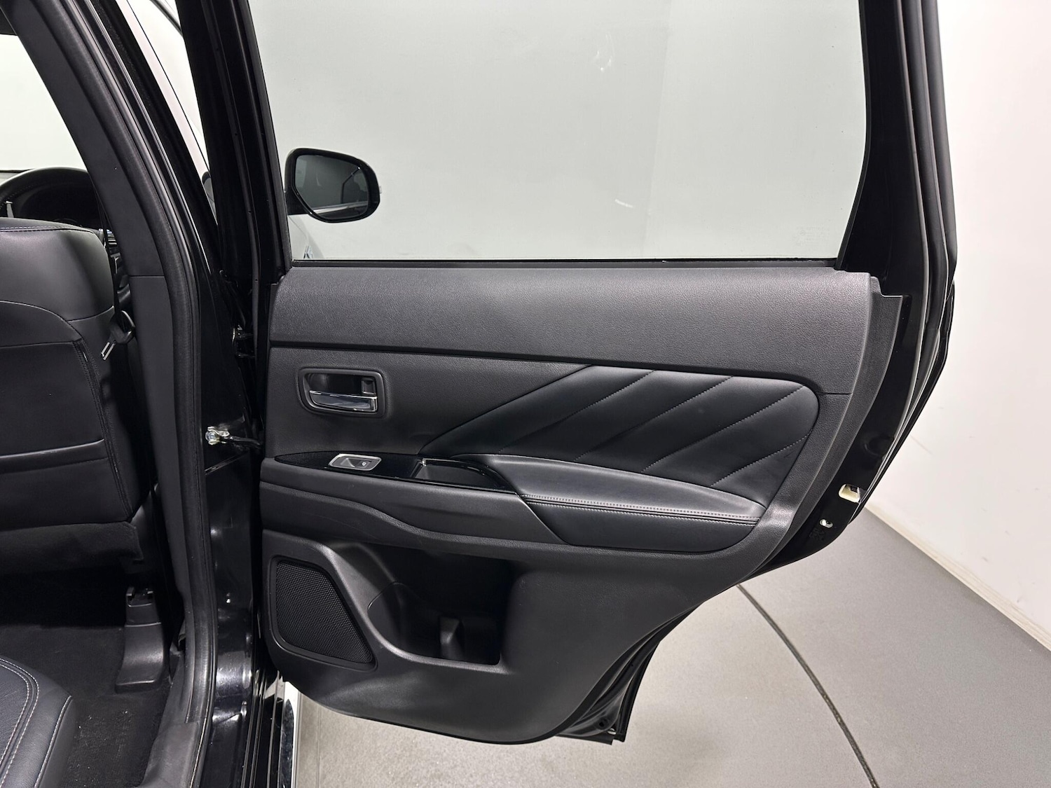 Used Mitsubishi Outlander 2019 for sale - 77320864: Photo 41