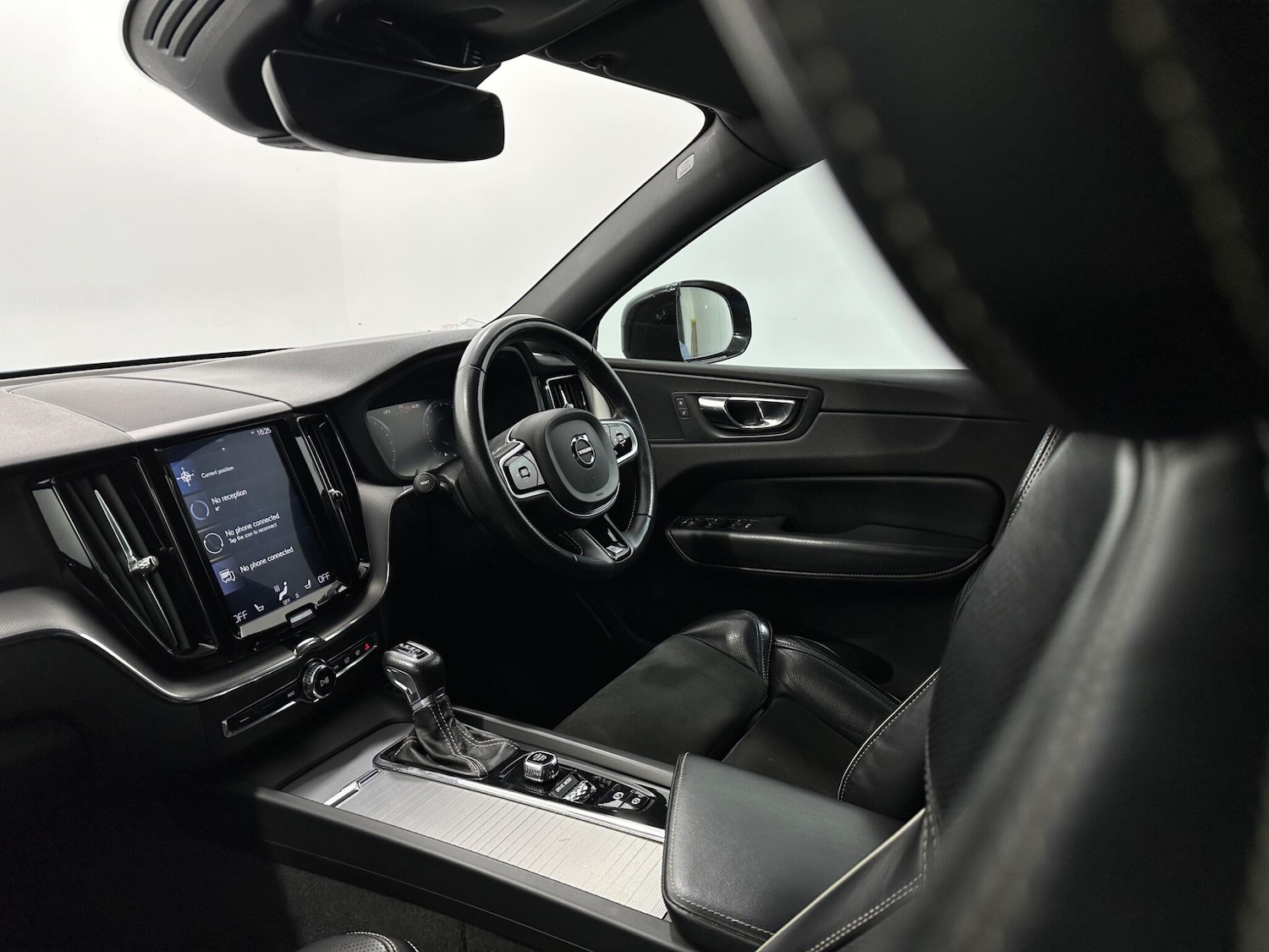 Used Volvo XC60 2018 for sale - 78007305: Photo 28