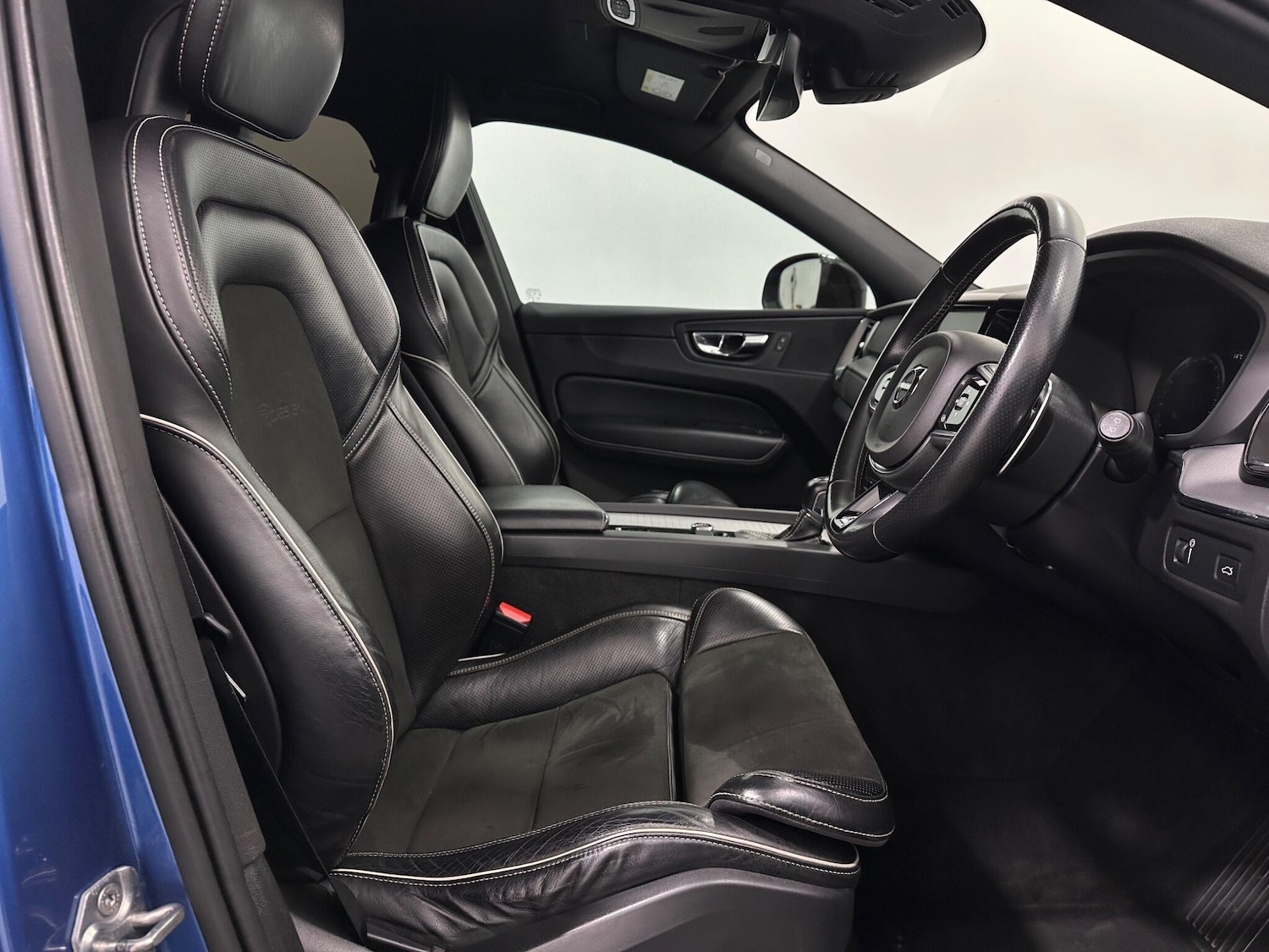 Used Volvo XC60 2018 for sale - 78007305: Photo 29