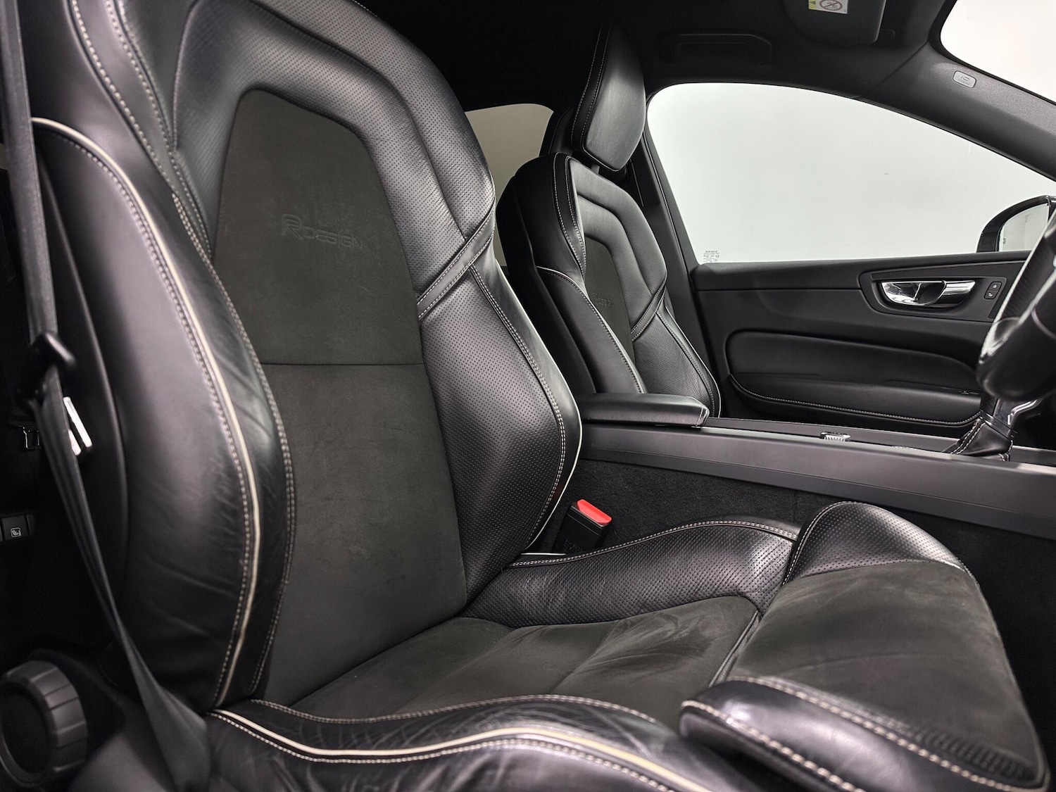 Used Volvo XC60 2018 for sale - 78007305: Photo 30