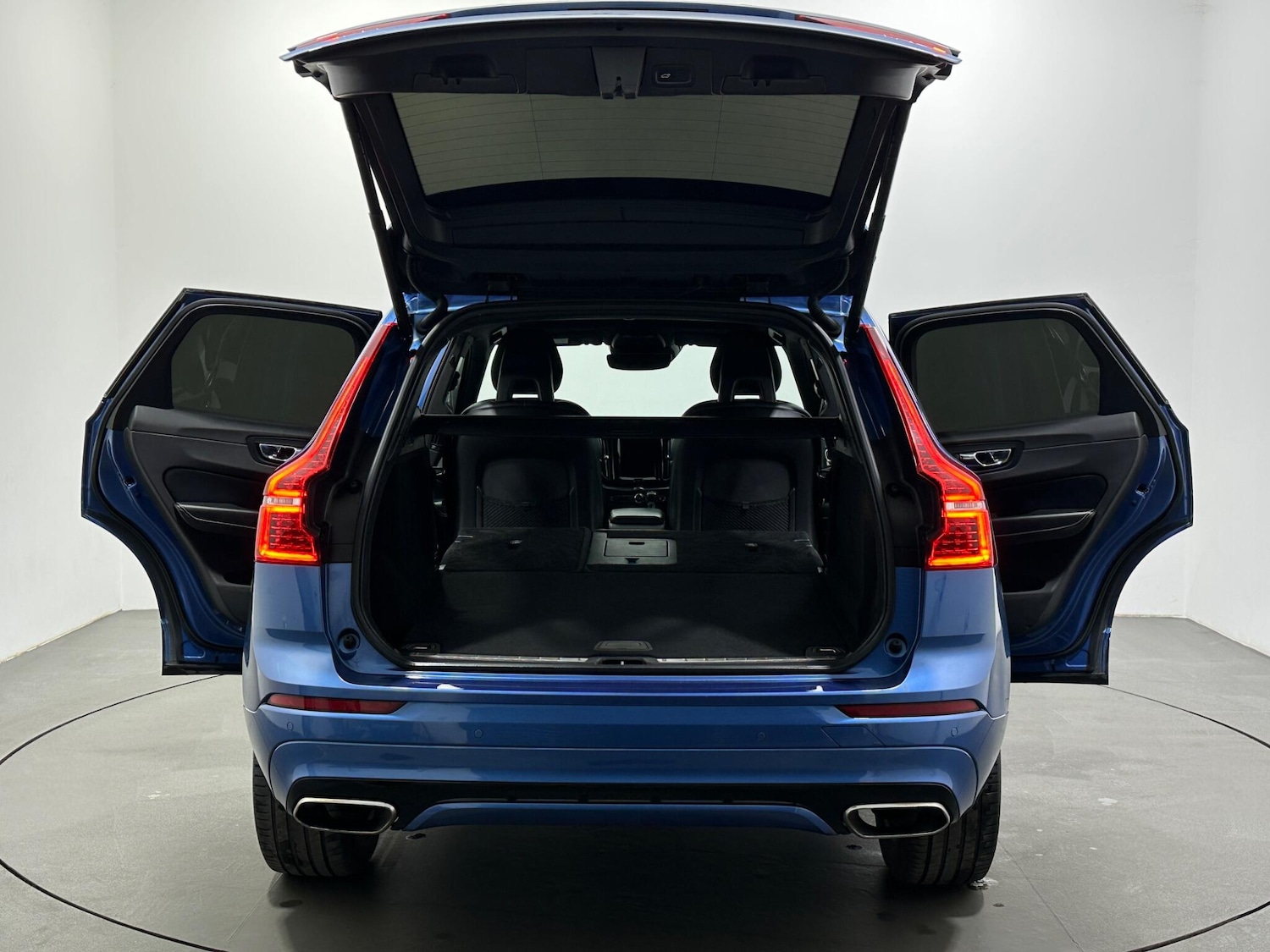 Used Volvo XC60 2018 for sale - 78007305: Photo 43