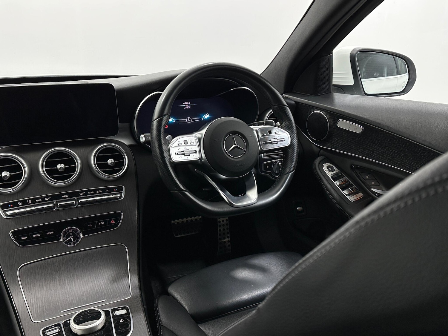 Used Mercedes-Benz C Class 2021 for sale - 76964426: Photo 11