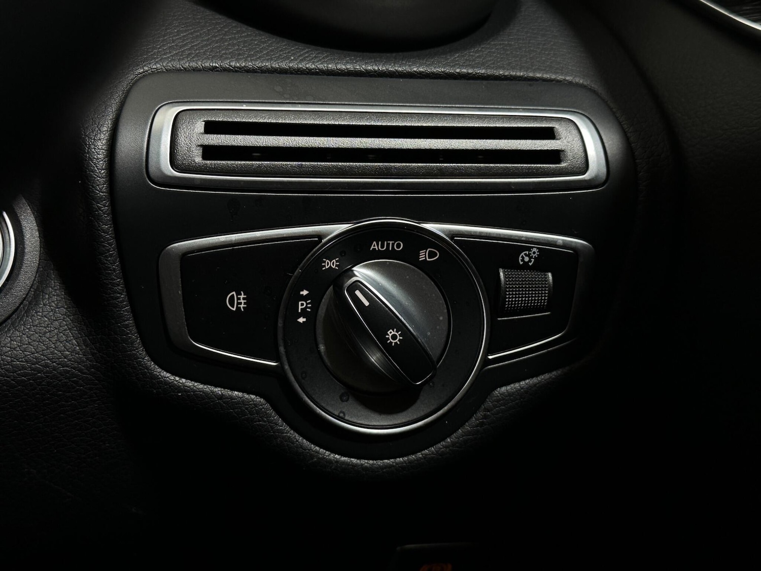 Used Mercedes-Benz C Class 2021 for sale - 76964426: Photo 16