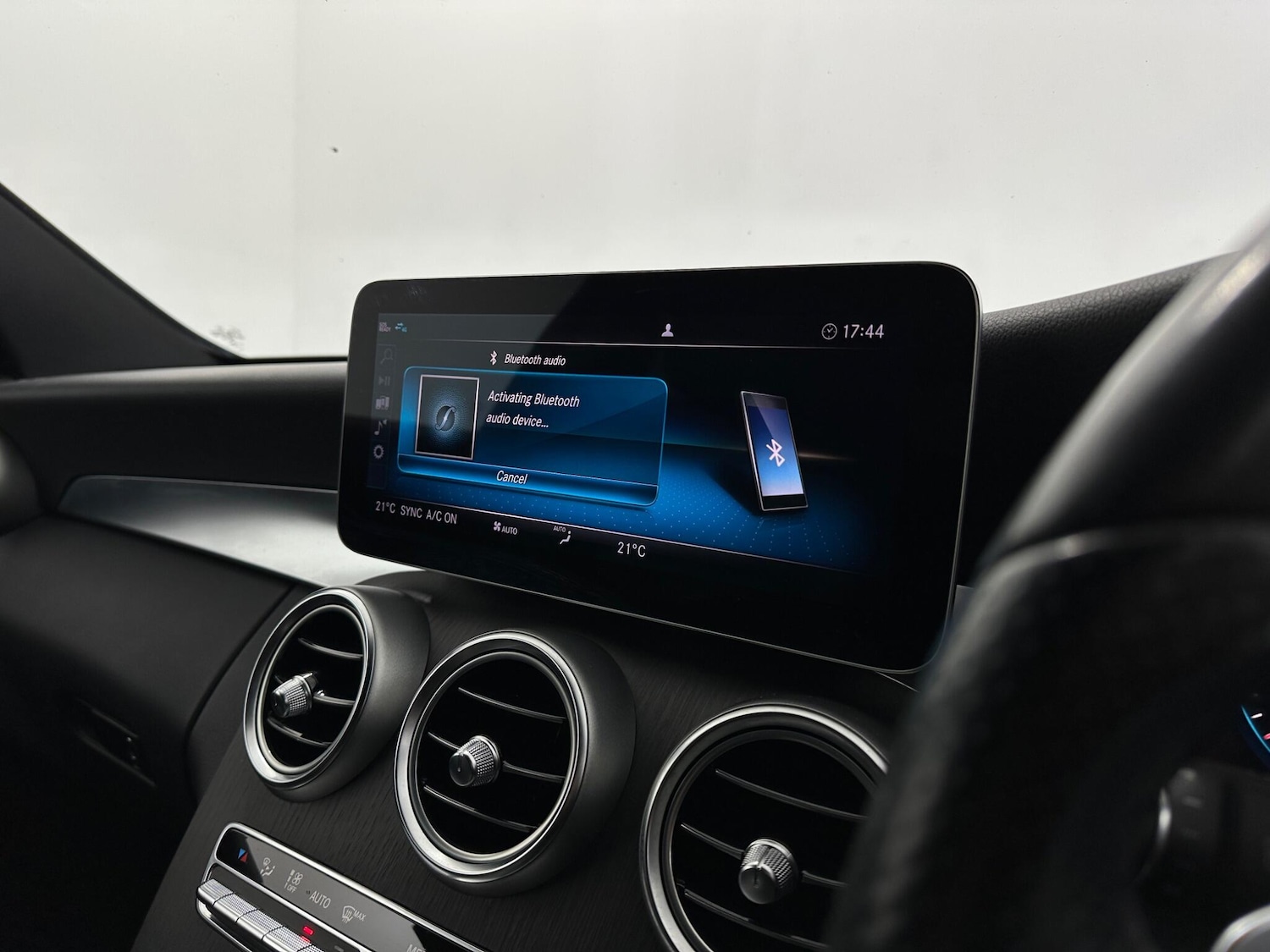 Used Mercedes-Benz C Class 2021 for sale - 76964426: Photo 24