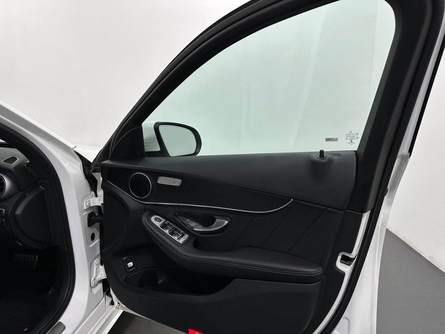 Used Mercedes-Benz C Class 2021 for sale - 76964426: Photo 32