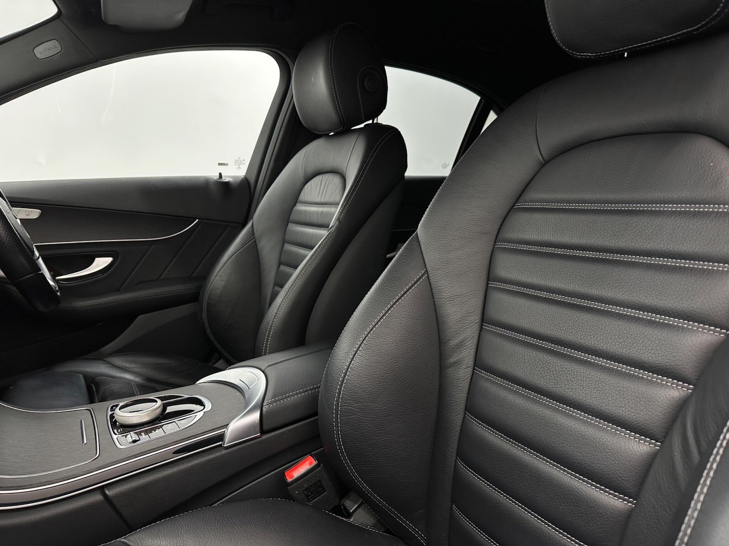 Used Mercedes-Benz C Class 2021 for sale - 76964426: Photo 34