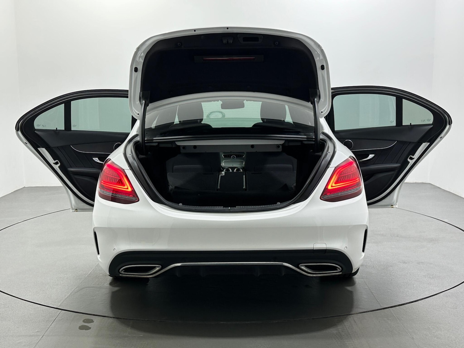 Used Mercedes-Benz C Class 2021 for sale - 76964426: Photo 43