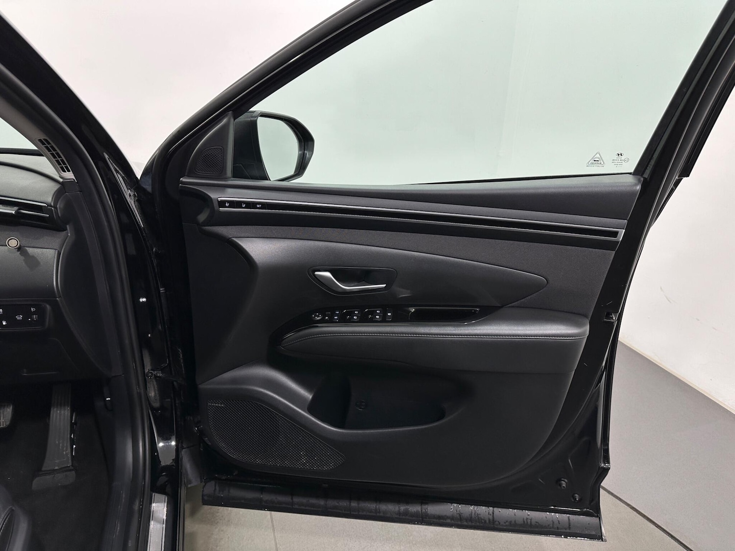 Used Hyundai TUCSON 2023 for sale - 78072053: Photo 34