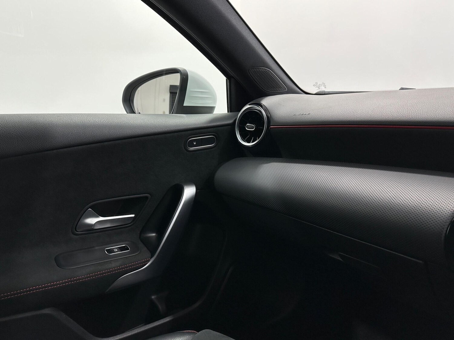 Used Mercedes-Benz A-Class for sale - 77496384: Photo 29