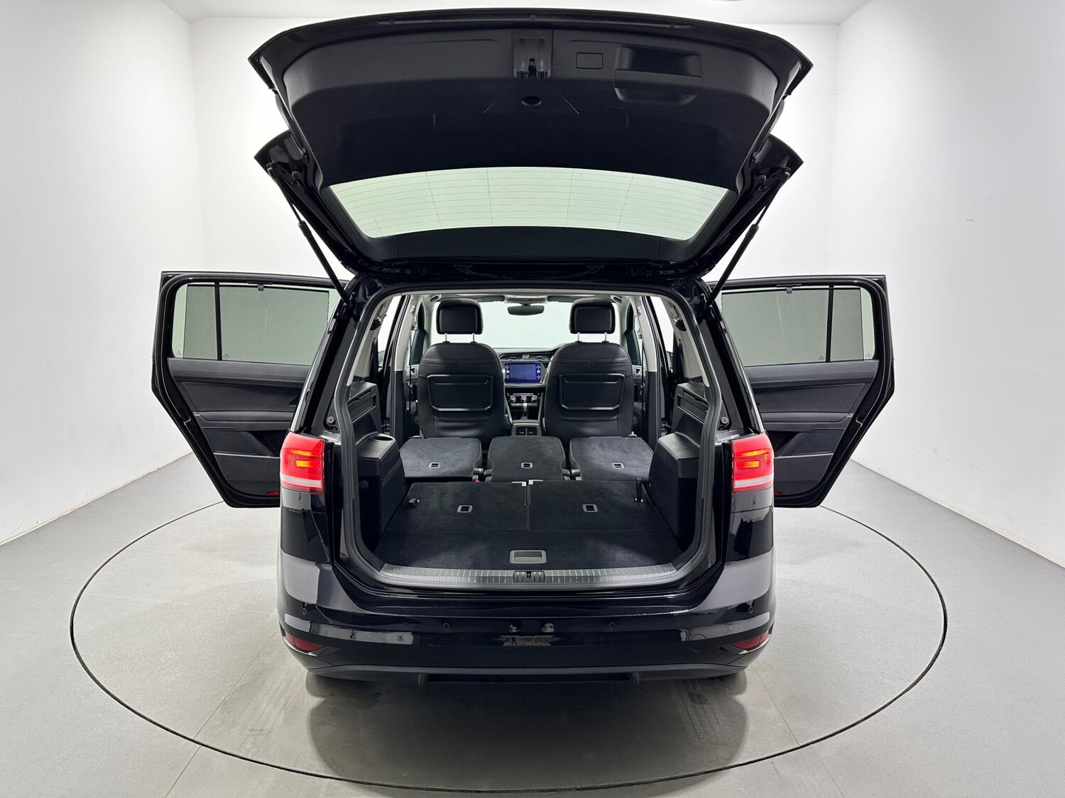 Used Volkswagen Touran 2021 for sale - 77626231: Photo 45