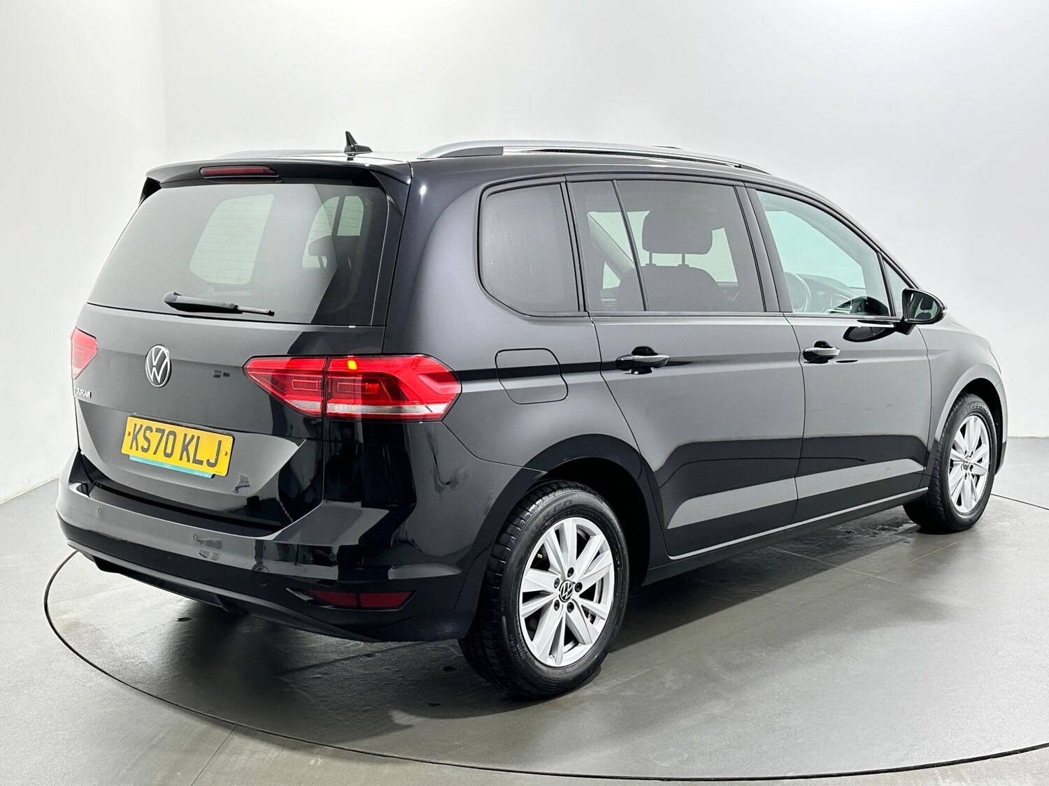 Used Volkswagen Touran 2021 for sale - 77626231: Photo 8