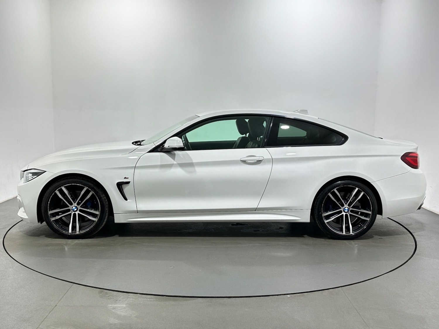 Used BMW 4 Series 2019 for sale - 77839563: Photo 5