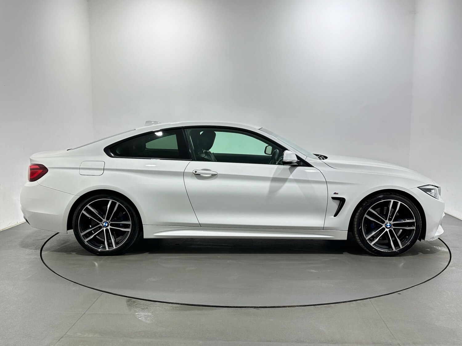 Used BMW 4 Series 2019 for sale - 77839563: Photo 9