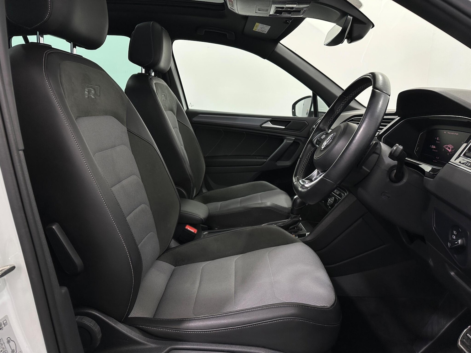 Used Volkswagen Tiguan 2020 for sale - 76913653: Photo 30