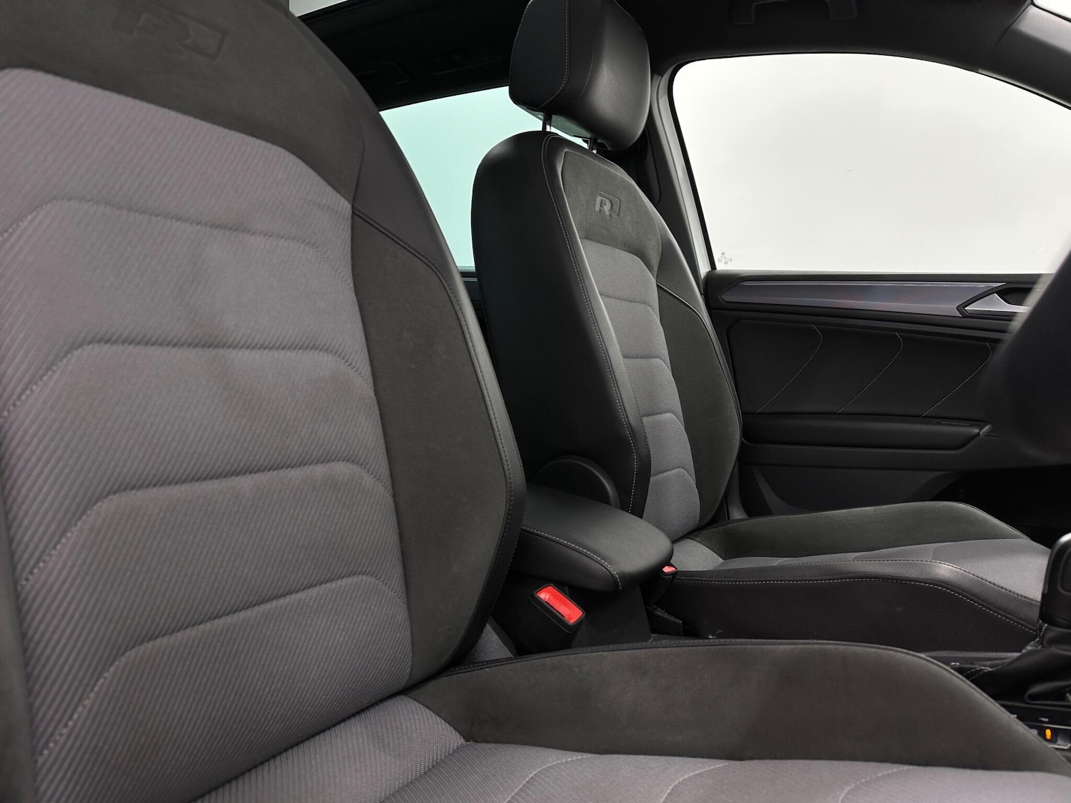 Used Volkswagen Tiguan 2020 for sale - 76913653: Photo 31