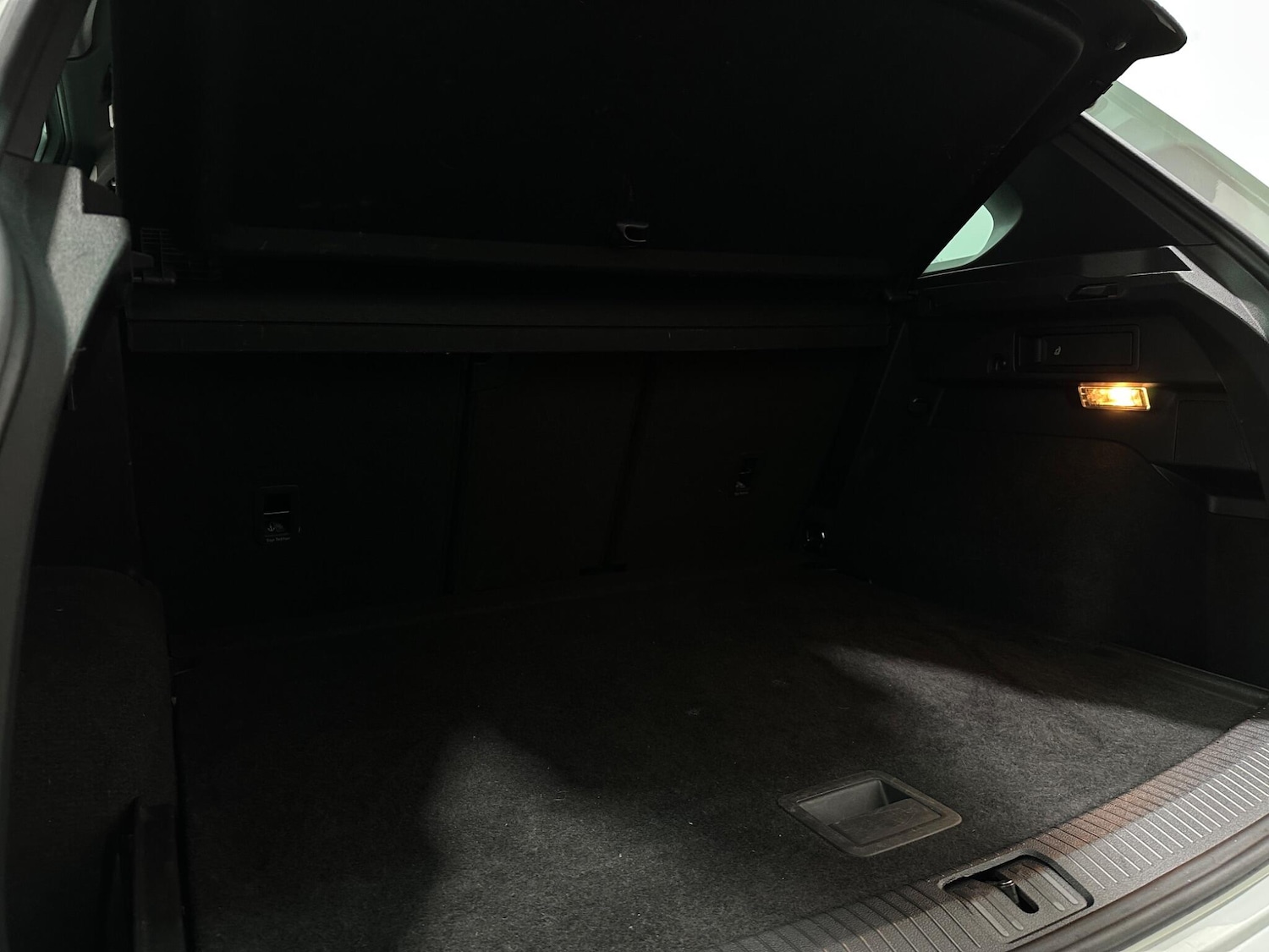 Used Volkswagen Tiguan 2020 for sale - 76913653: Photo 47