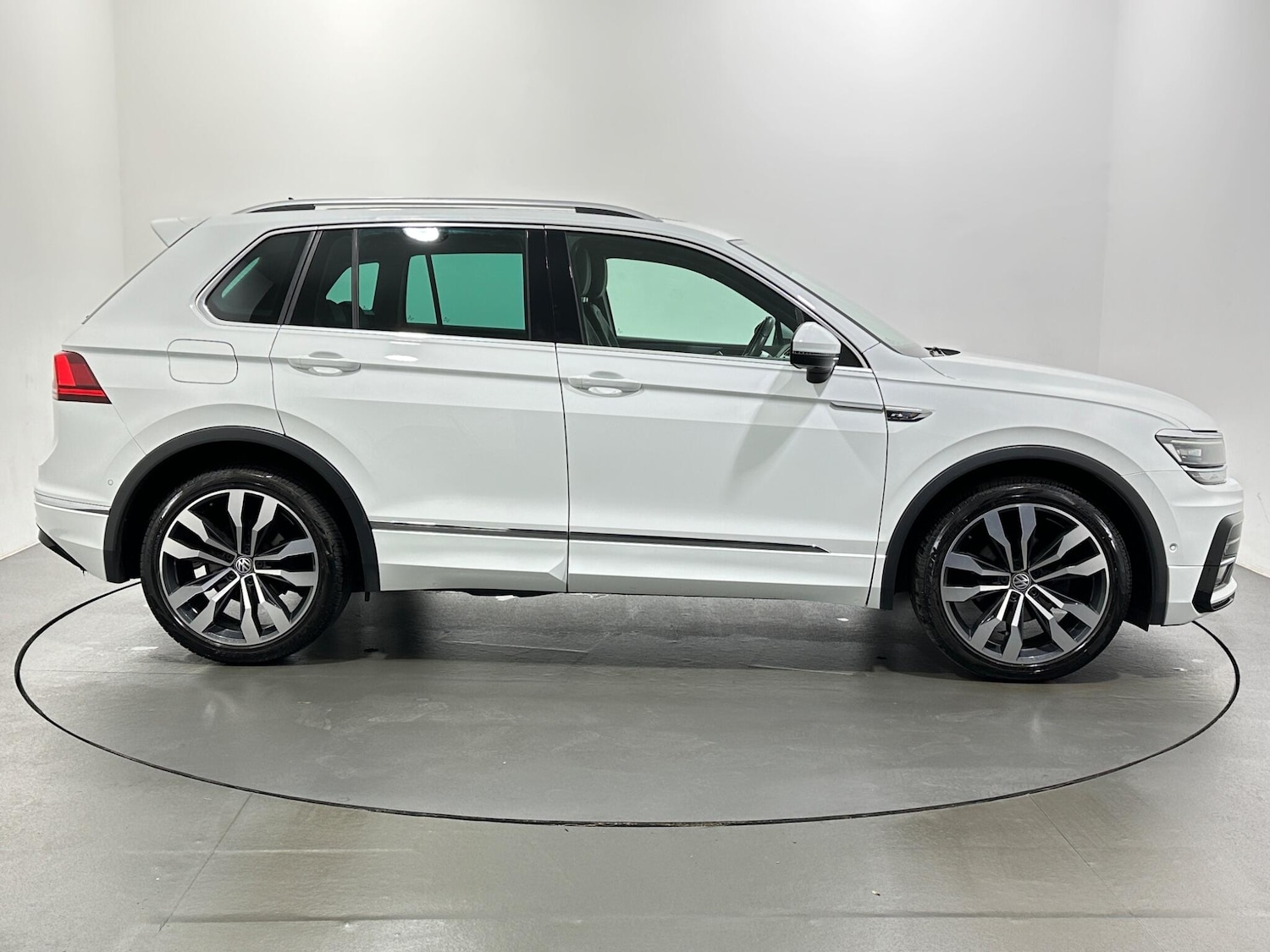 Used Volkswagen Tiguan 2020 for sale - 76913653: Photo 9