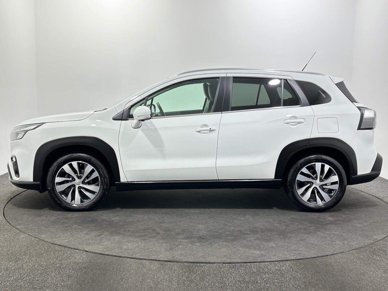 Used Suzuki SX4 S-Cross 2024 for sale - 76878523: Photo 5