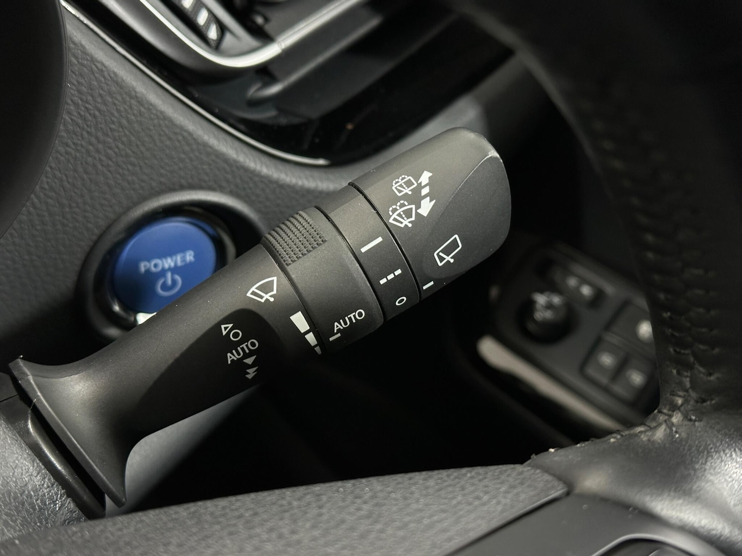 Used Toyota C-HR 2020 for sale - 77559665: Photo 17