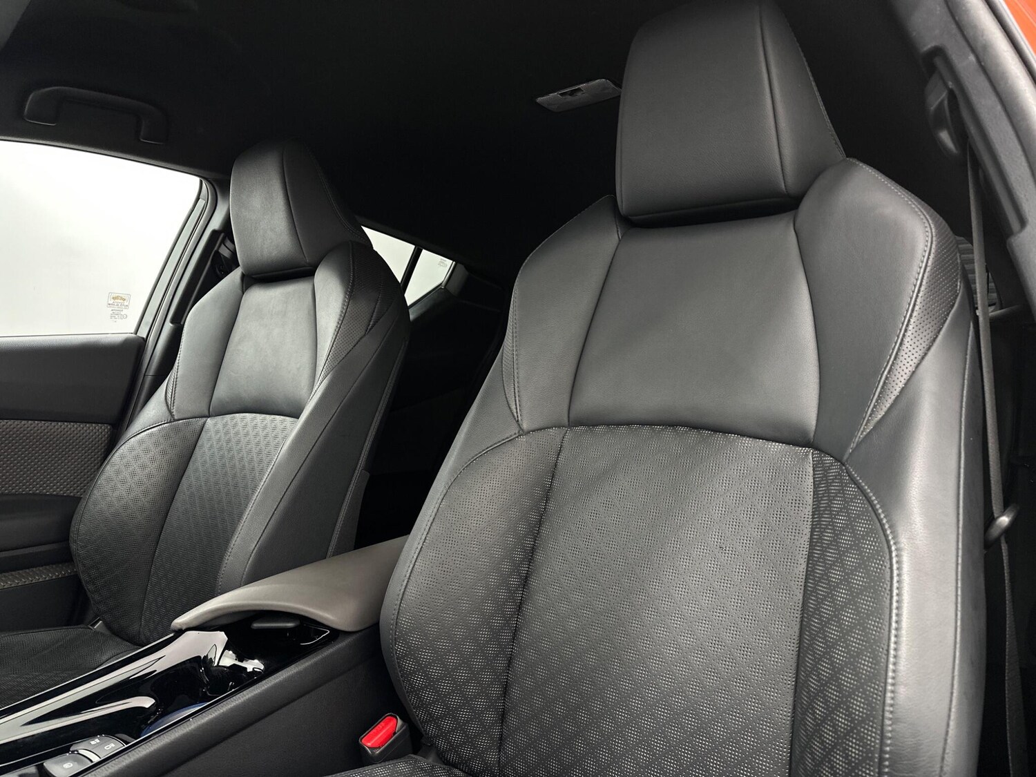 Used Toyota C-HR 2020 for sale - 77559665: Photo 34