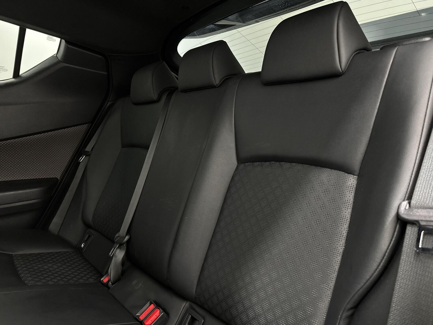 Used Toyota C-HR 2020 for sale - 77559665: Photo 37