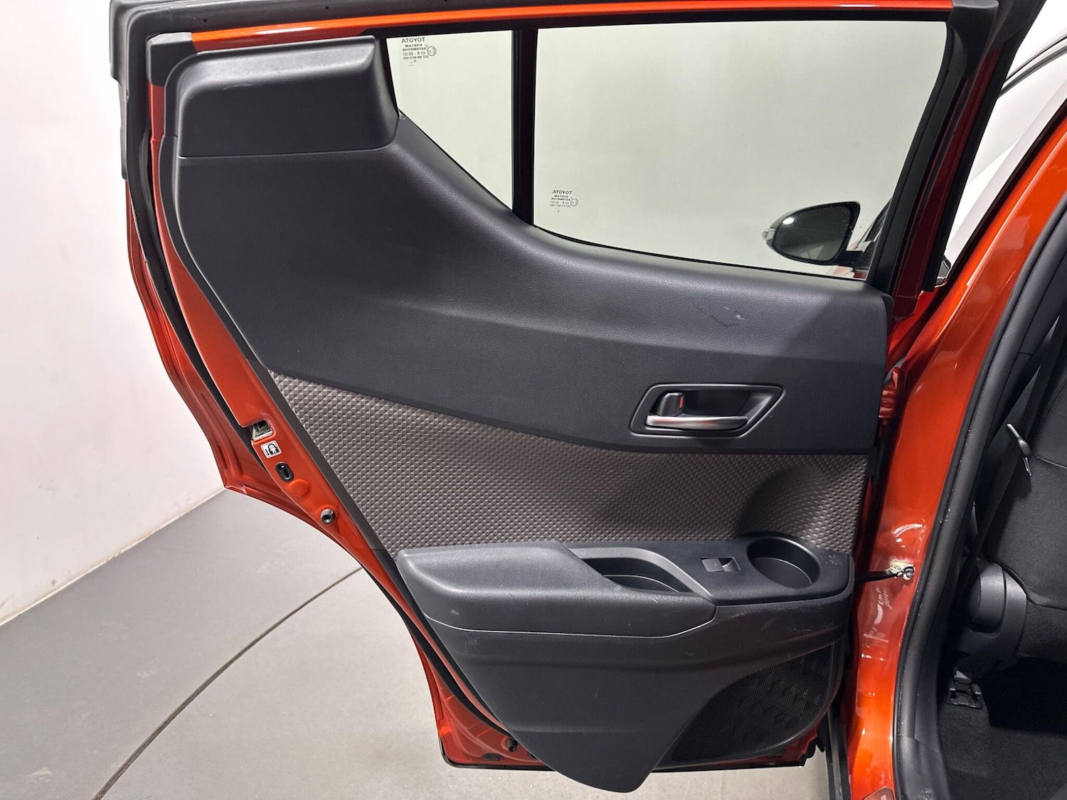 Used Toyota C-HR 2020 for sale - 77559665: Photo 38